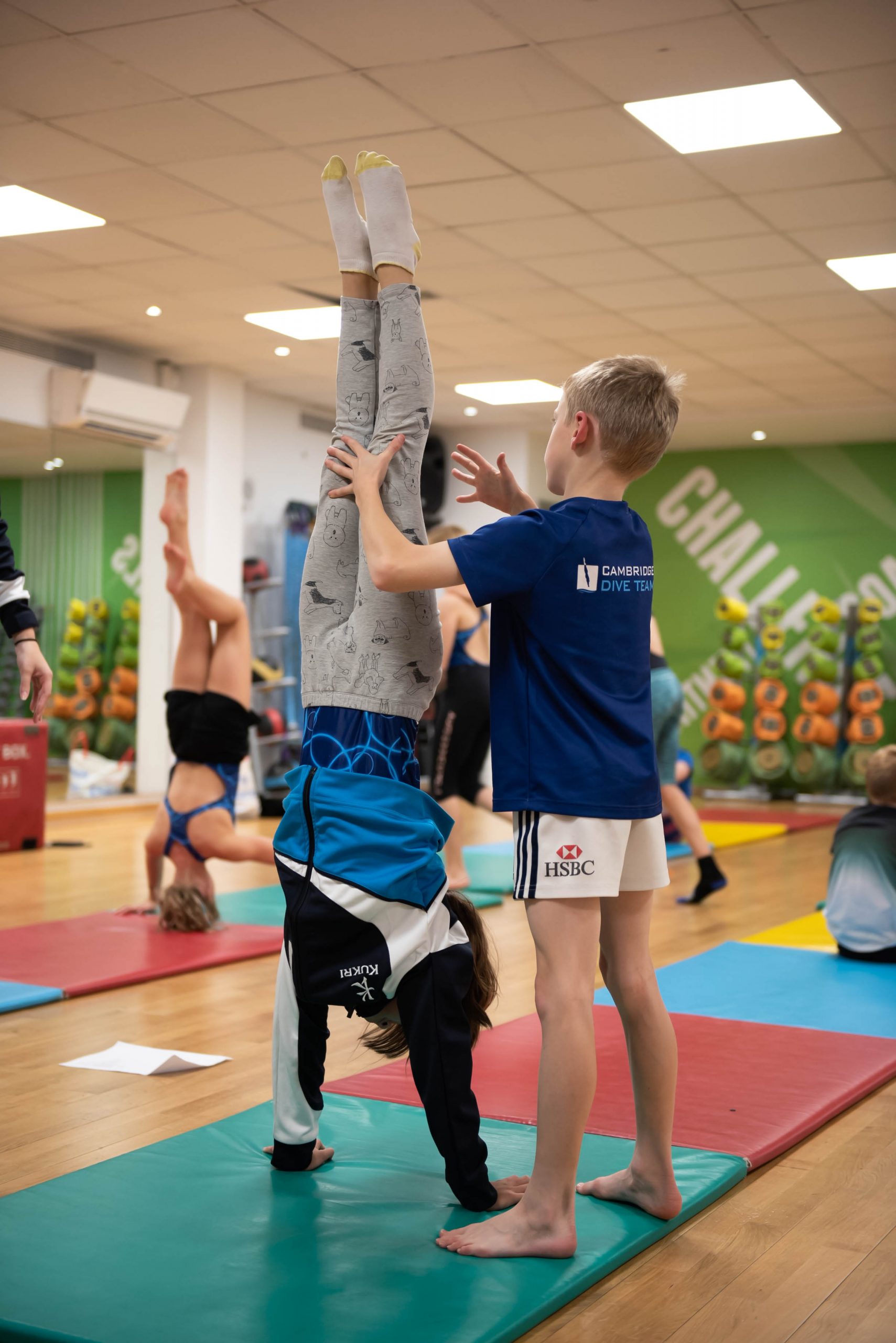 Studio training Two children doing strength and balance excercises