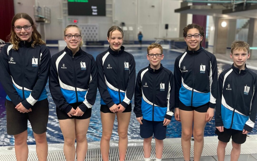 Six CDT divers on poolside at the Armada Cup